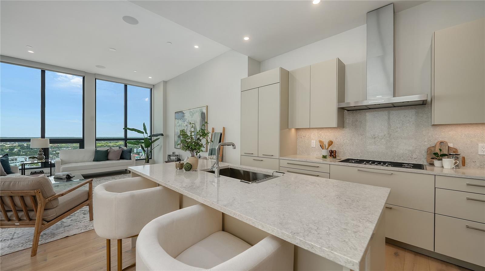 33 S PALM AVENUE 1702