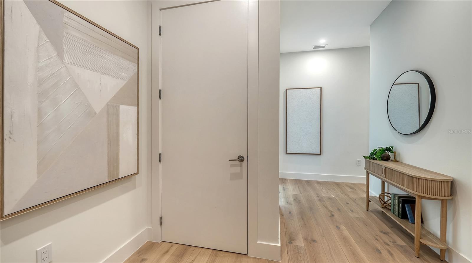 THE DEMARCAY - Residential