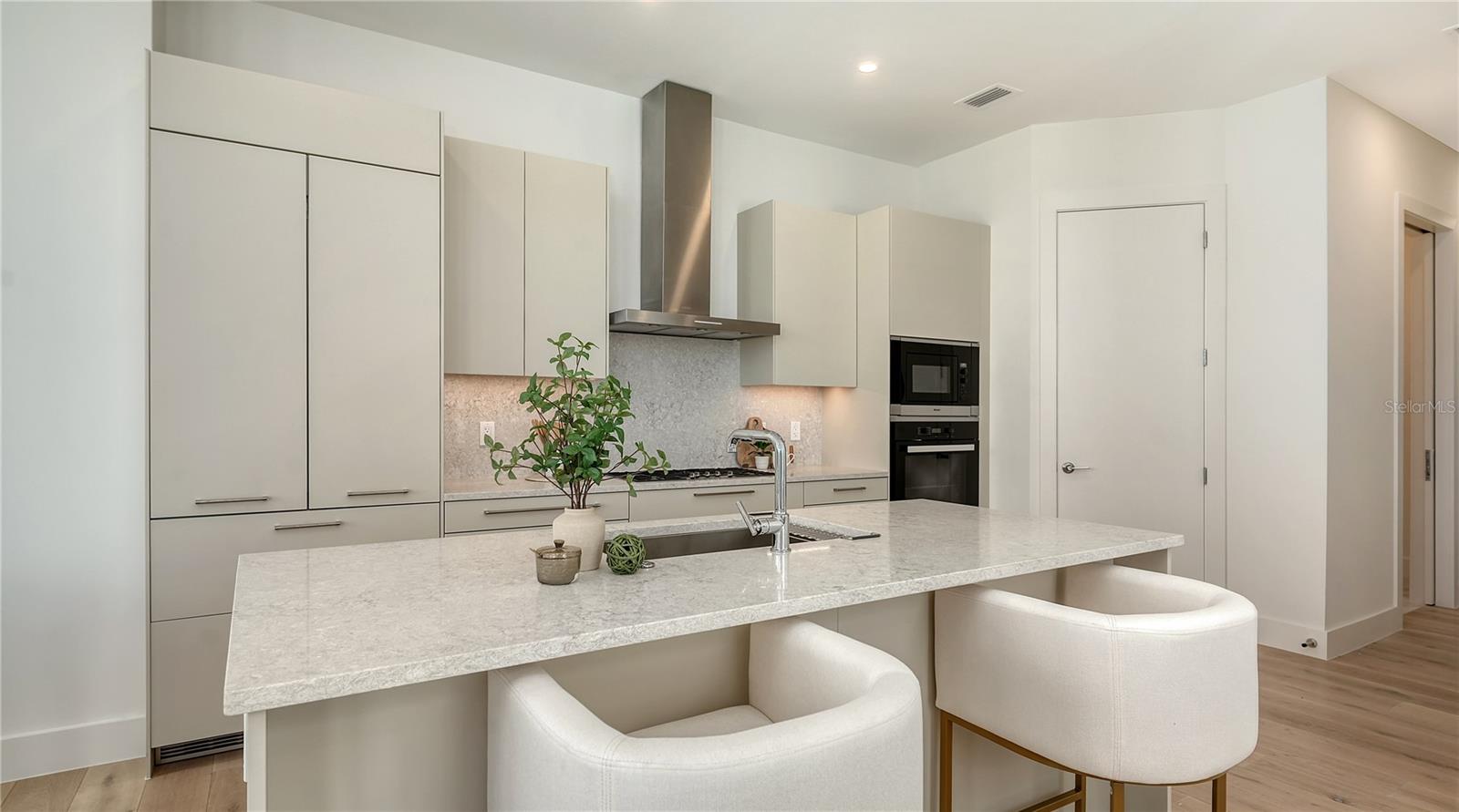 THE DEMARCAY - Residential