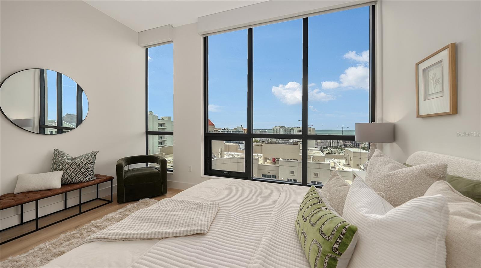 THE DEMARCAY - Residential