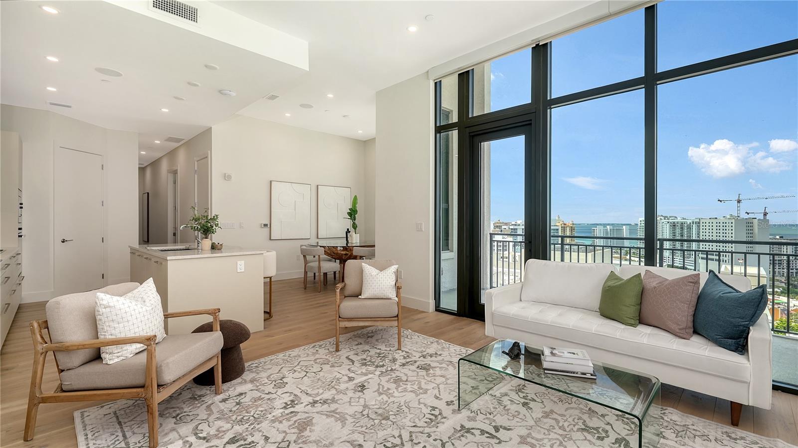 THE DEMARCAY - Residential