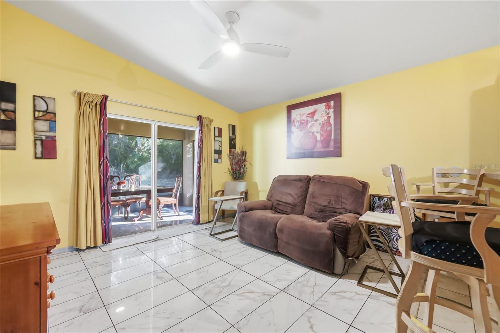 HOLLY CRK PH II - Residential