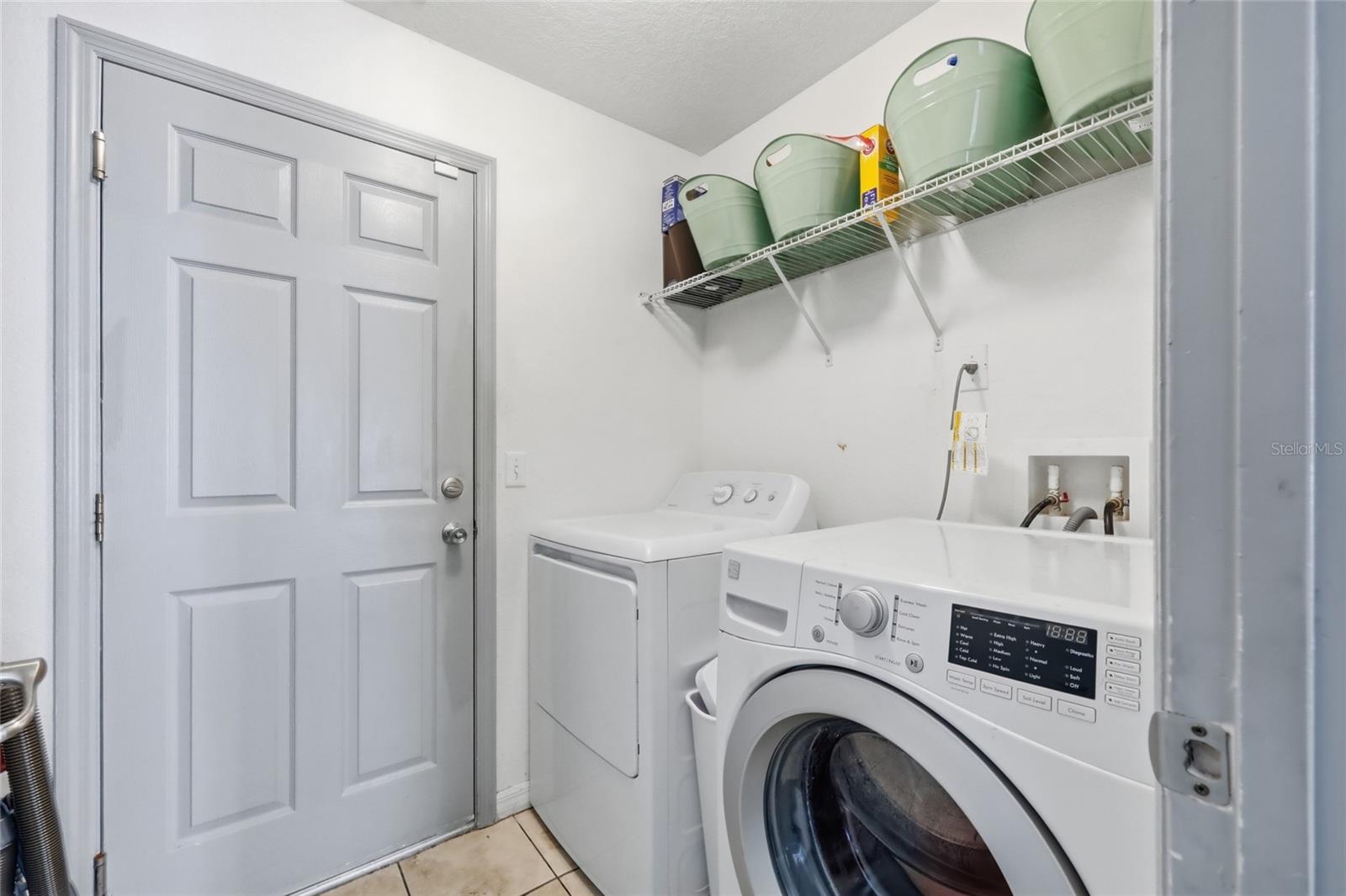 HOLLY CRK PH II - Residential