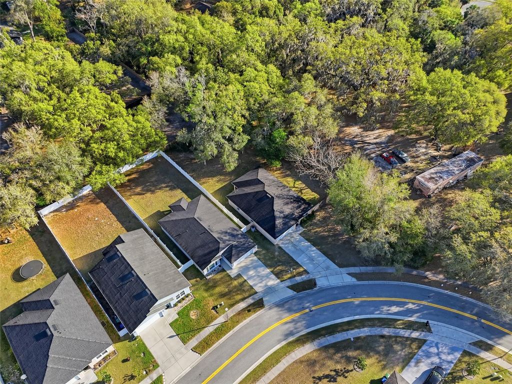 Photo of 7327 Holly Creek Road, Mount Dora, FL 32757 (MLS # O6386808)