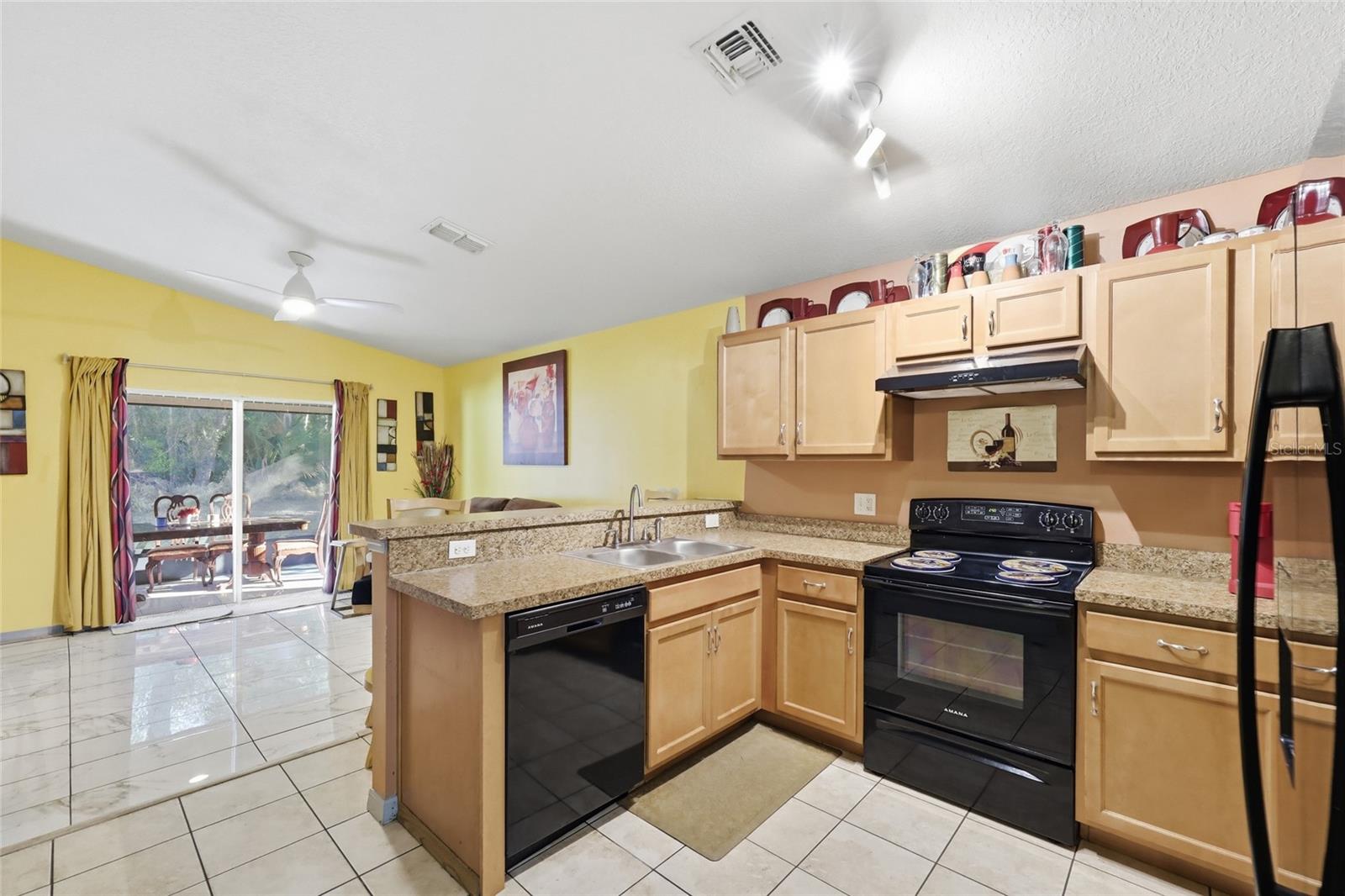 HOLLY CRK PH II - Residential