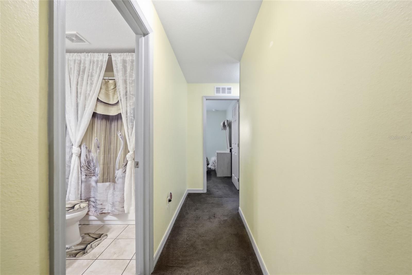 HOLLY CRK PH II - Residential