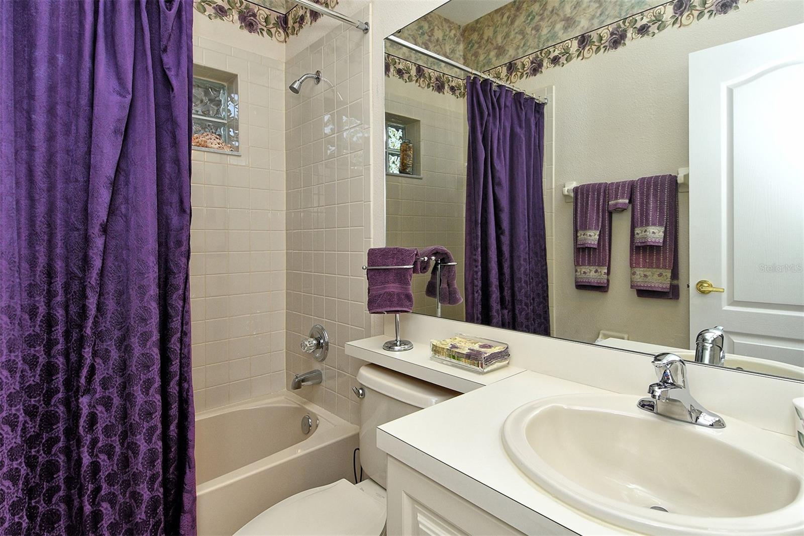 HERITAGE OAKS GOLF & COUNTRY CLUB - Residential