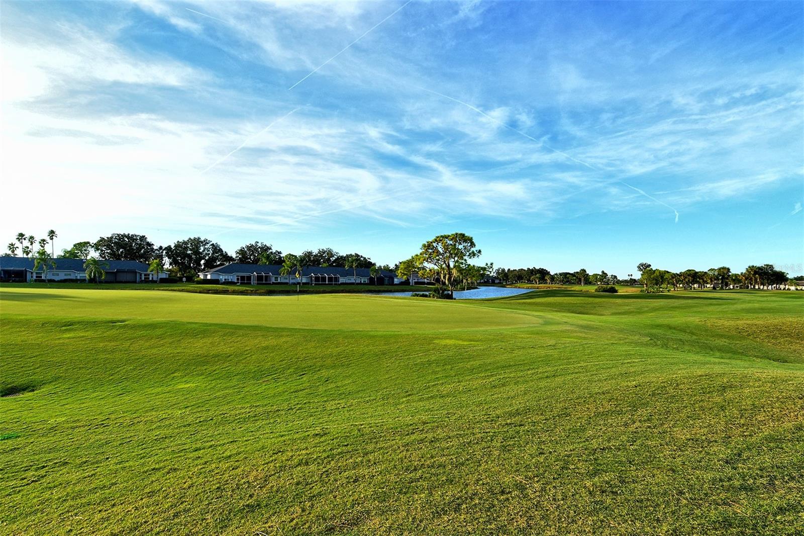 HERITAGE OAKS GOLF & COUNTRY CLUB - Residential