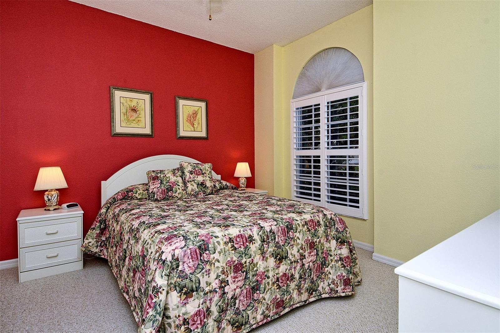 HERITAGE OAKS GOLF & COUNTRY CLUB - Residential