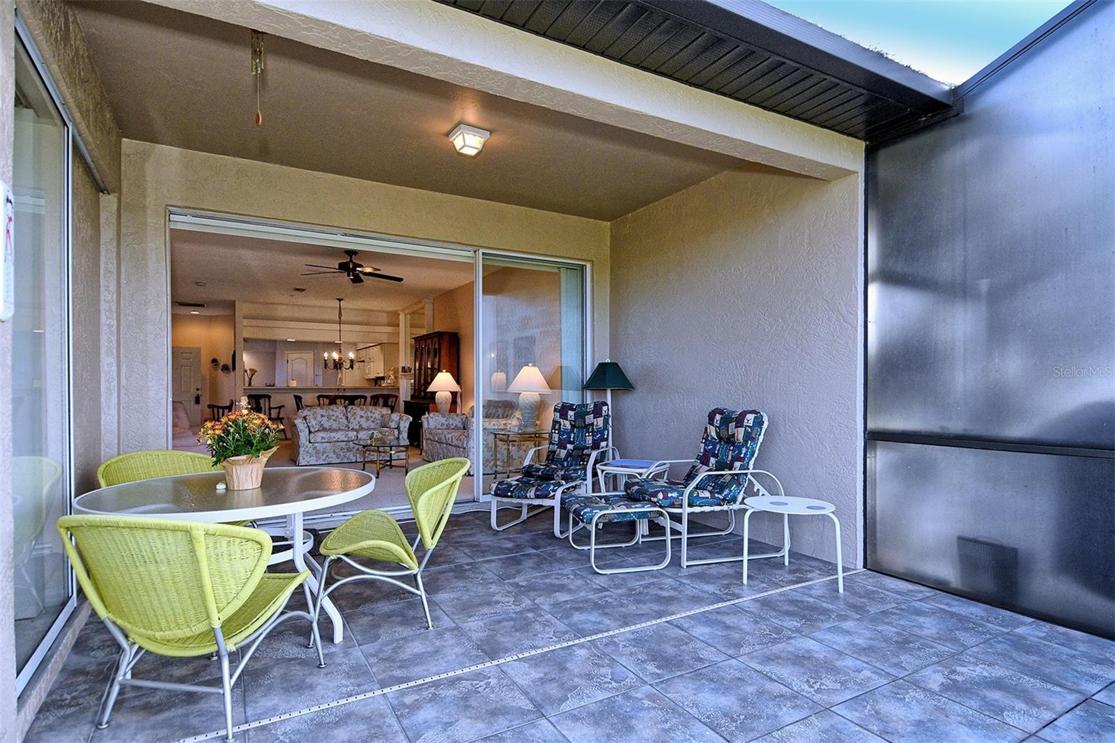 HERITAGE OAKS GOLF & COUNTRY CLUB - Residential