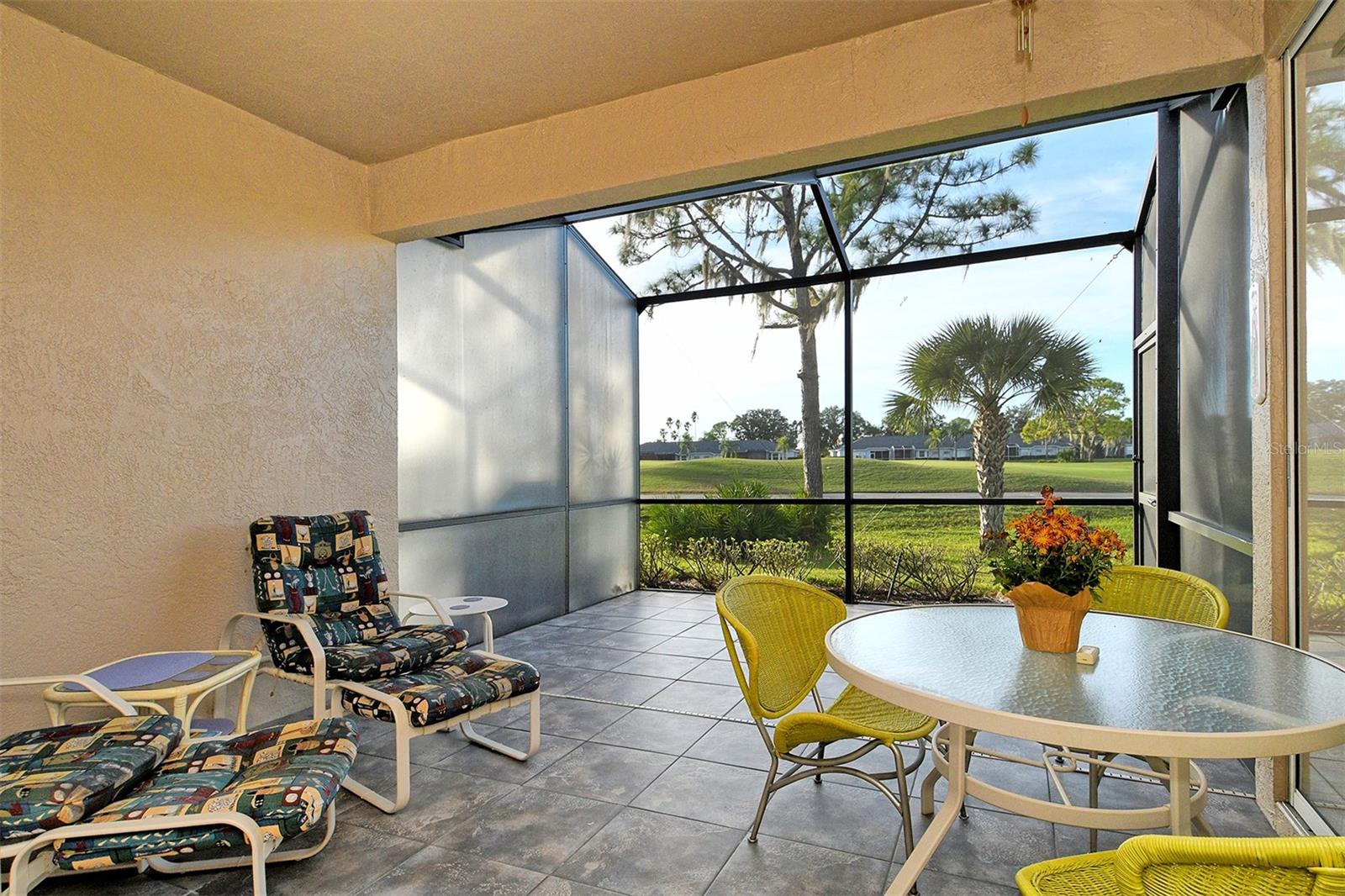 HERITAGE OAKS GOLF & COUNTRY CLUB - Residential