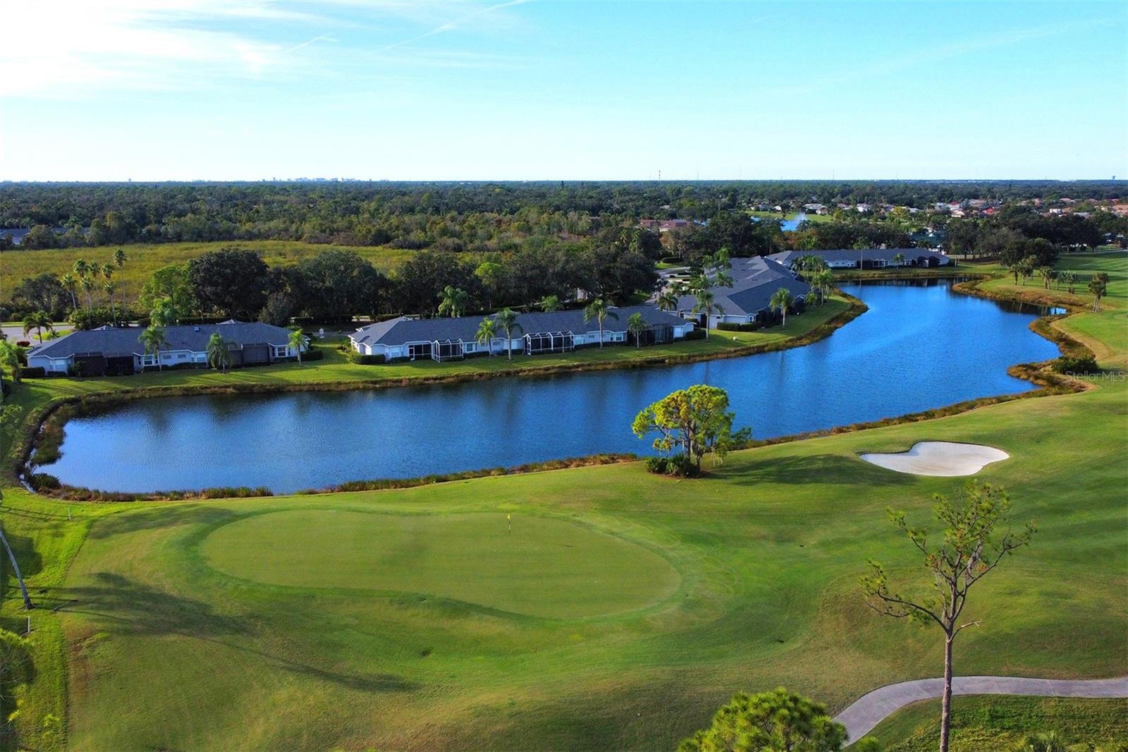 HERITAGE OAKS GOLF & COUNTRY CLUB - Residential