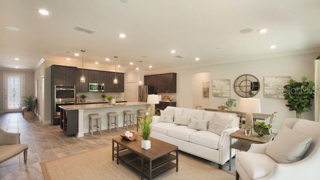 ROYAL HIGHLANDS - Residential