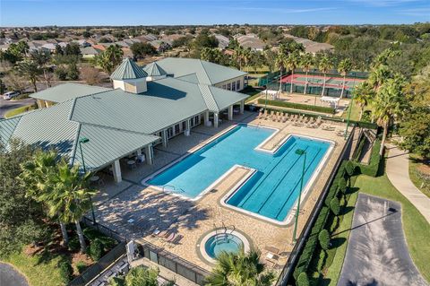 A home in WINTER HAVEN