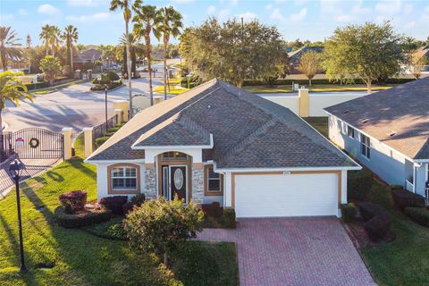 A home in WINTER HAVEN