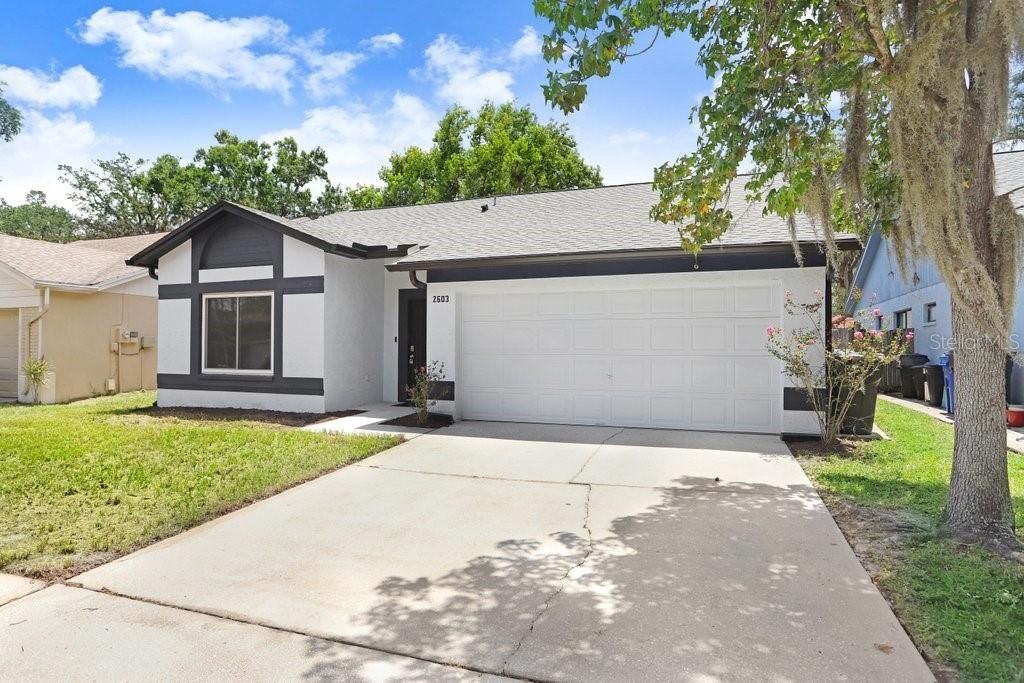 Photo of 2603 Shilo Court, Valrico, FL 33596 (MLS # TB8415559)