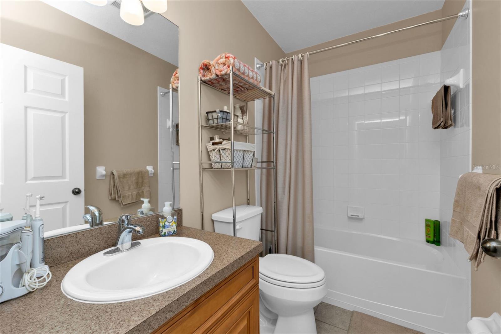 LAKE VIEW VI/HERITAGE LAKE PARK - Residential