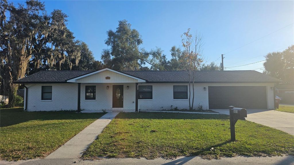 Photo of 803 W Morse Street, Plant City, FL 33563 (MLS # TB8459203)