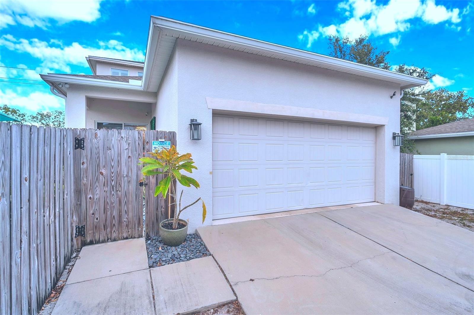 2602 W NASSAU STREET