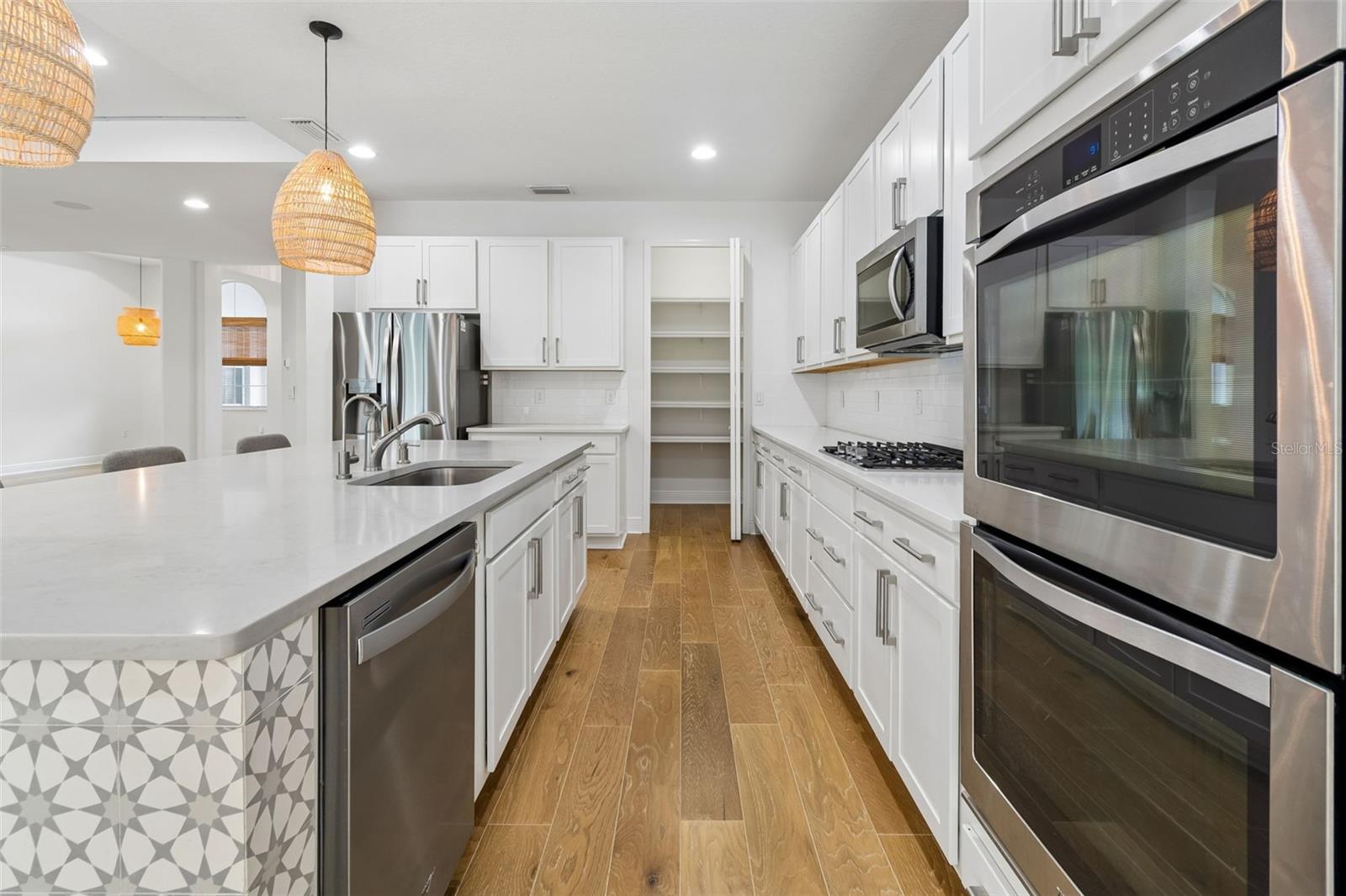 LAKESHORE RANCH PH I - Residential