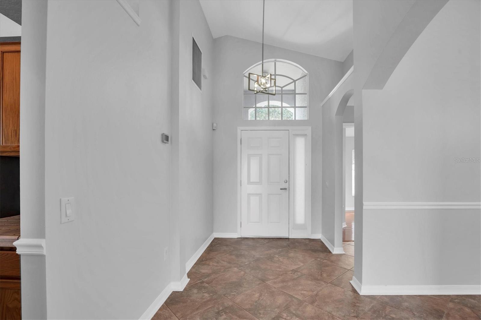 LAKESIDE TR B - Residential Lease