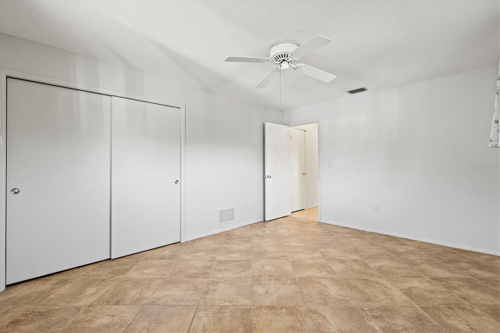 EAST GATE - Residential