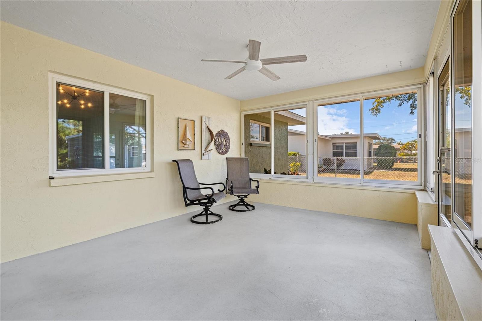 EAST GATE - Residential