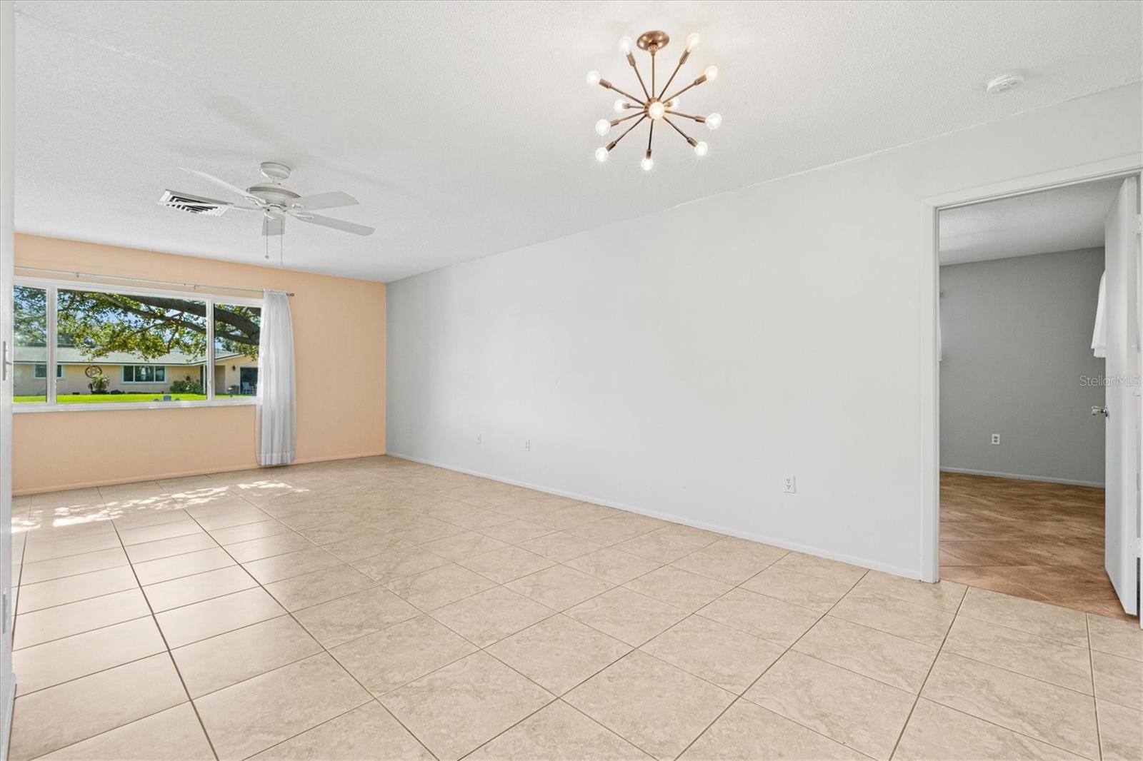 EAST GATE - Residential