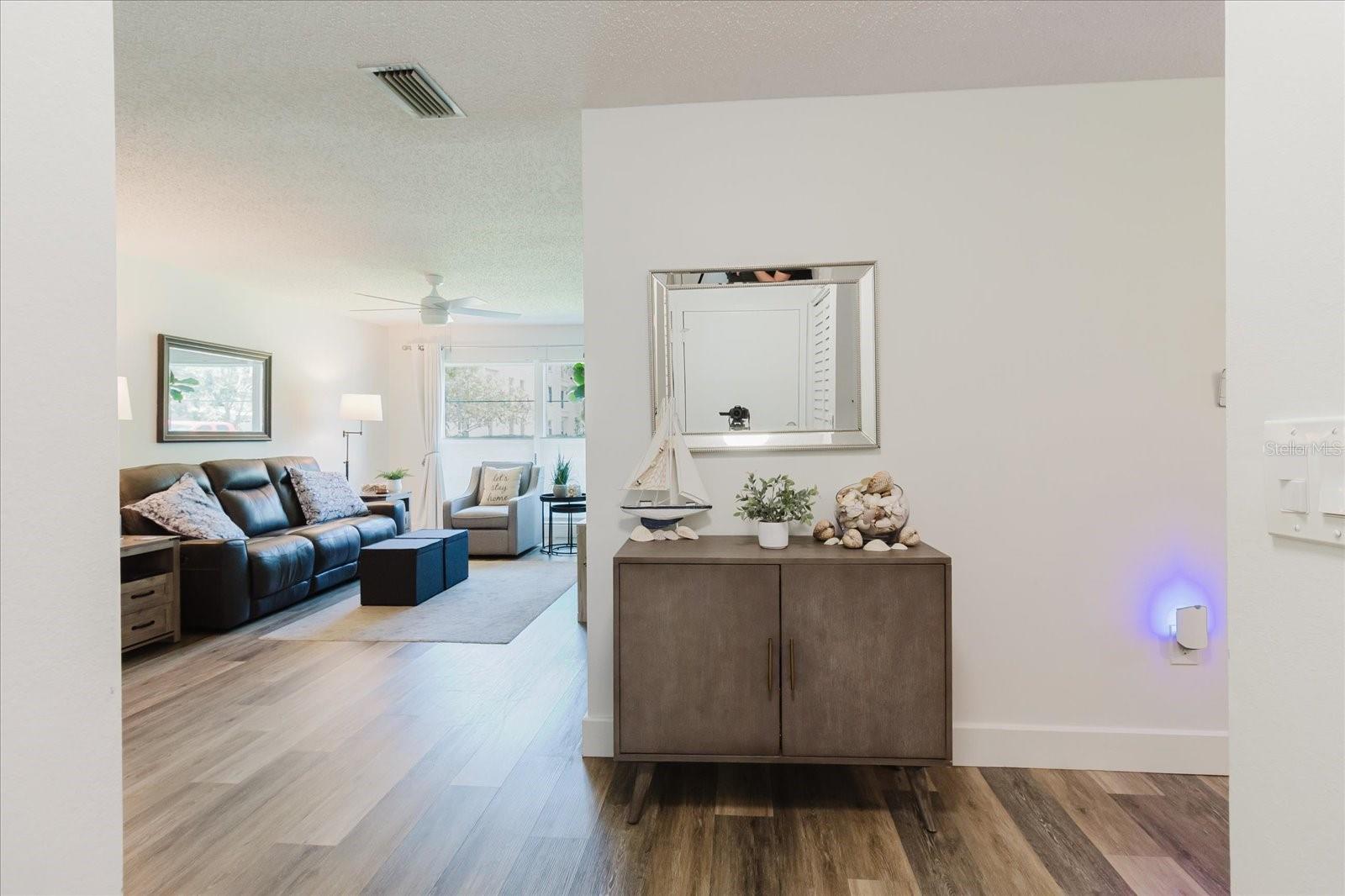 2700 BAYSHORE BOULEVARD 5102