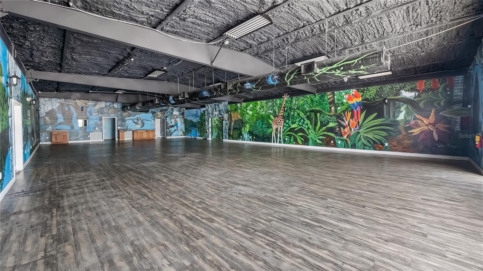 TAVARES LAKEWOOD PARK - Commercial Lease