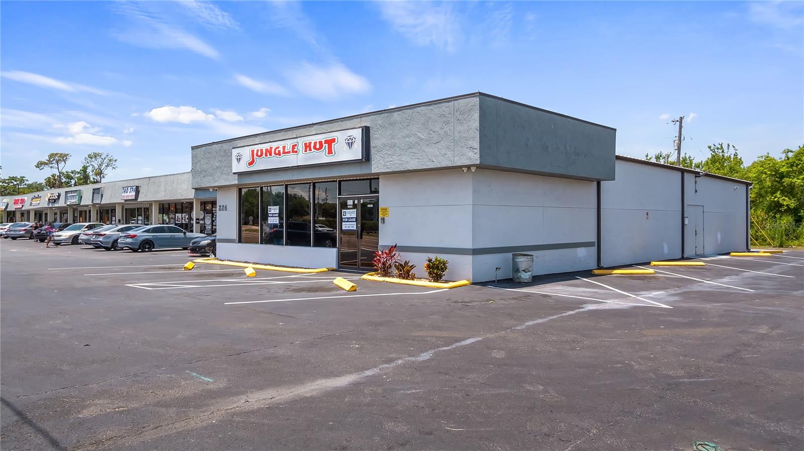 TAVARES LAKEWOOD PARK - Commercial Lease