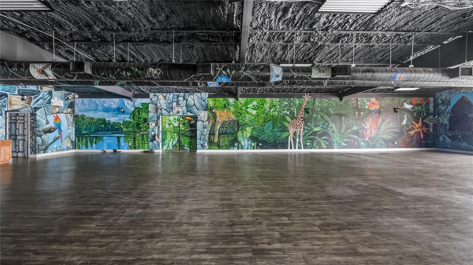 TAVARES LAKEWOOD PARK - Commercial Lease