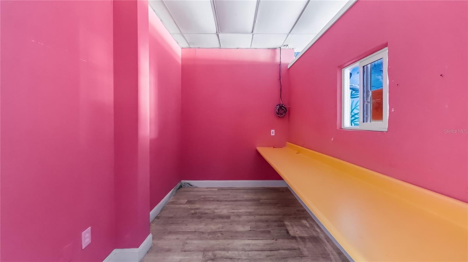 TAVARES LAKEWOOD PARK - Commercial Lease