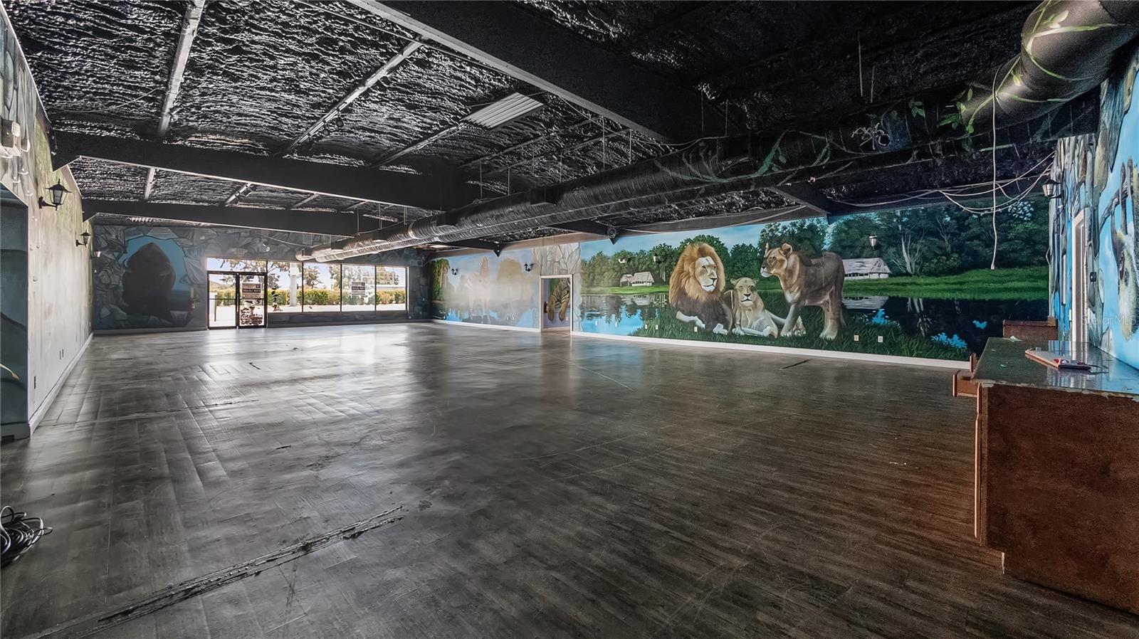 TAVARES LAKEWOOD PARK - Commercial Lease