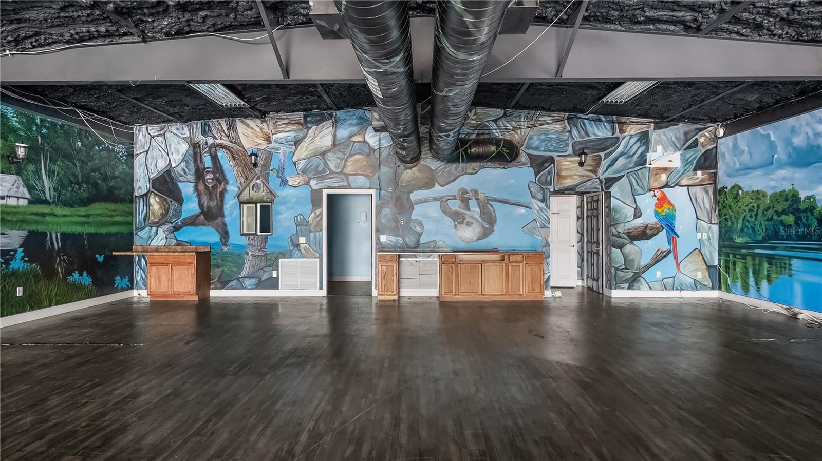 TAVARES LAKEWOOD PARK - Commercial Lease