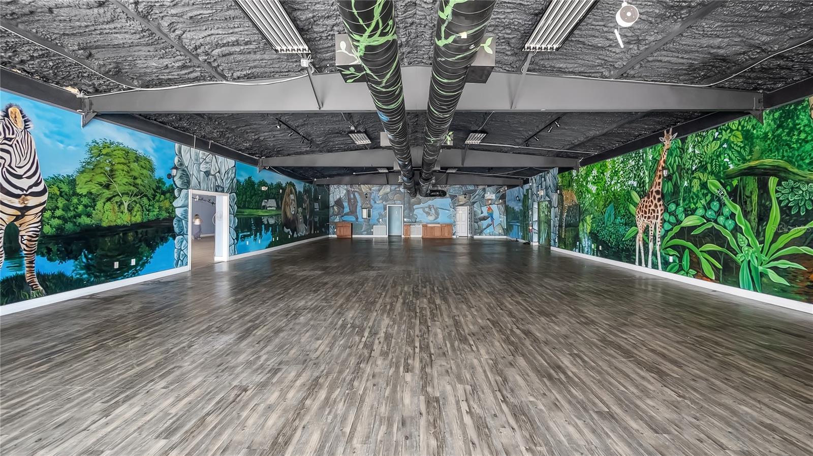 TAVARES LAKEWOOD PARK - Commercial Lease