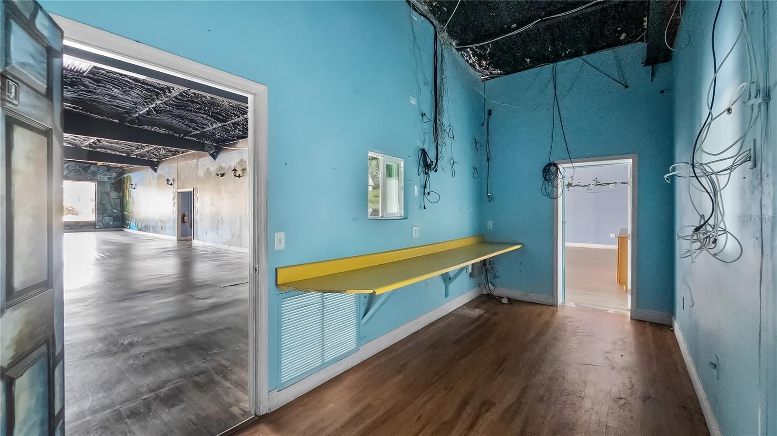 TAVARES LAKEWOOD PARK - Commercial Lease