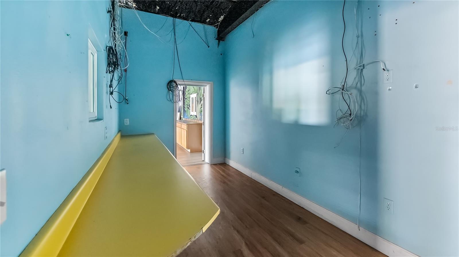 TAVARES LAKEWOOD PARK - Commercial Lease