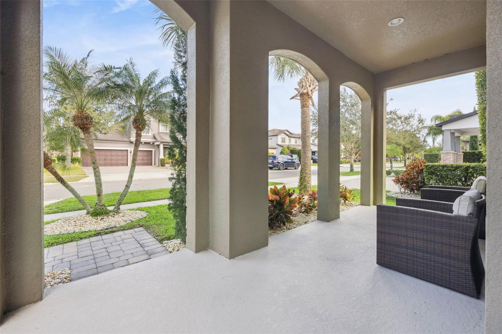 9253 ROYAL ESTATES BOULEVARD