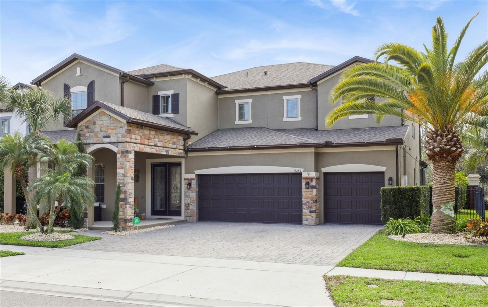 9253 ROYAL ESTATES BOULEVARD