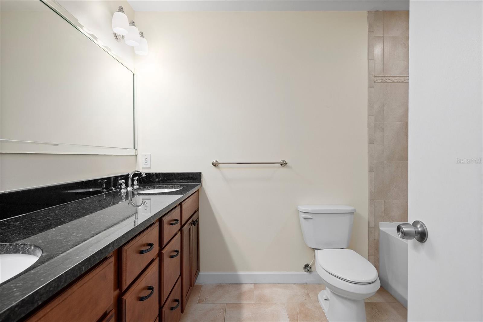 FOREST HILLS UN 2 - Residential