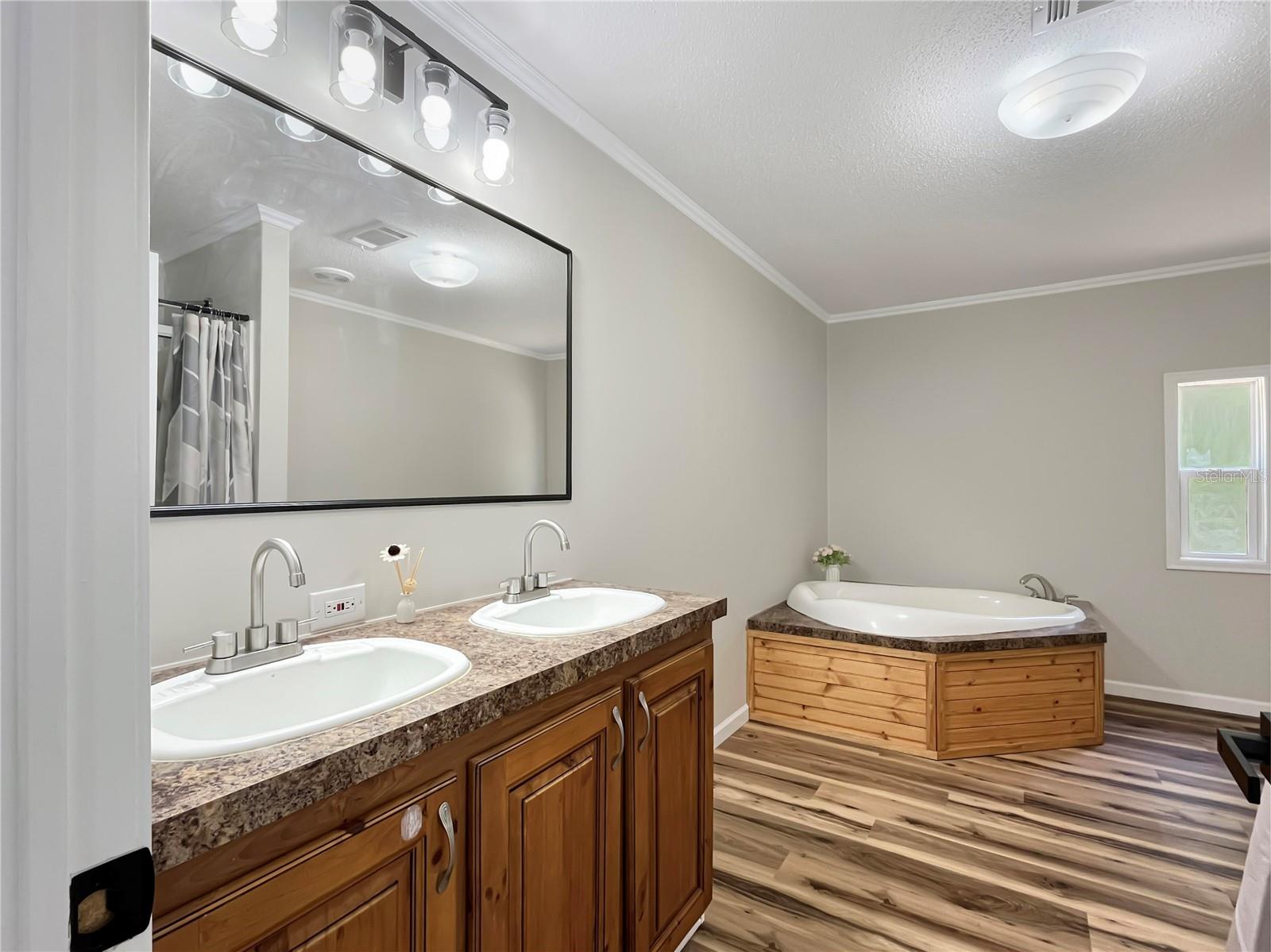 HIDDEN LAKE SUB - Residential