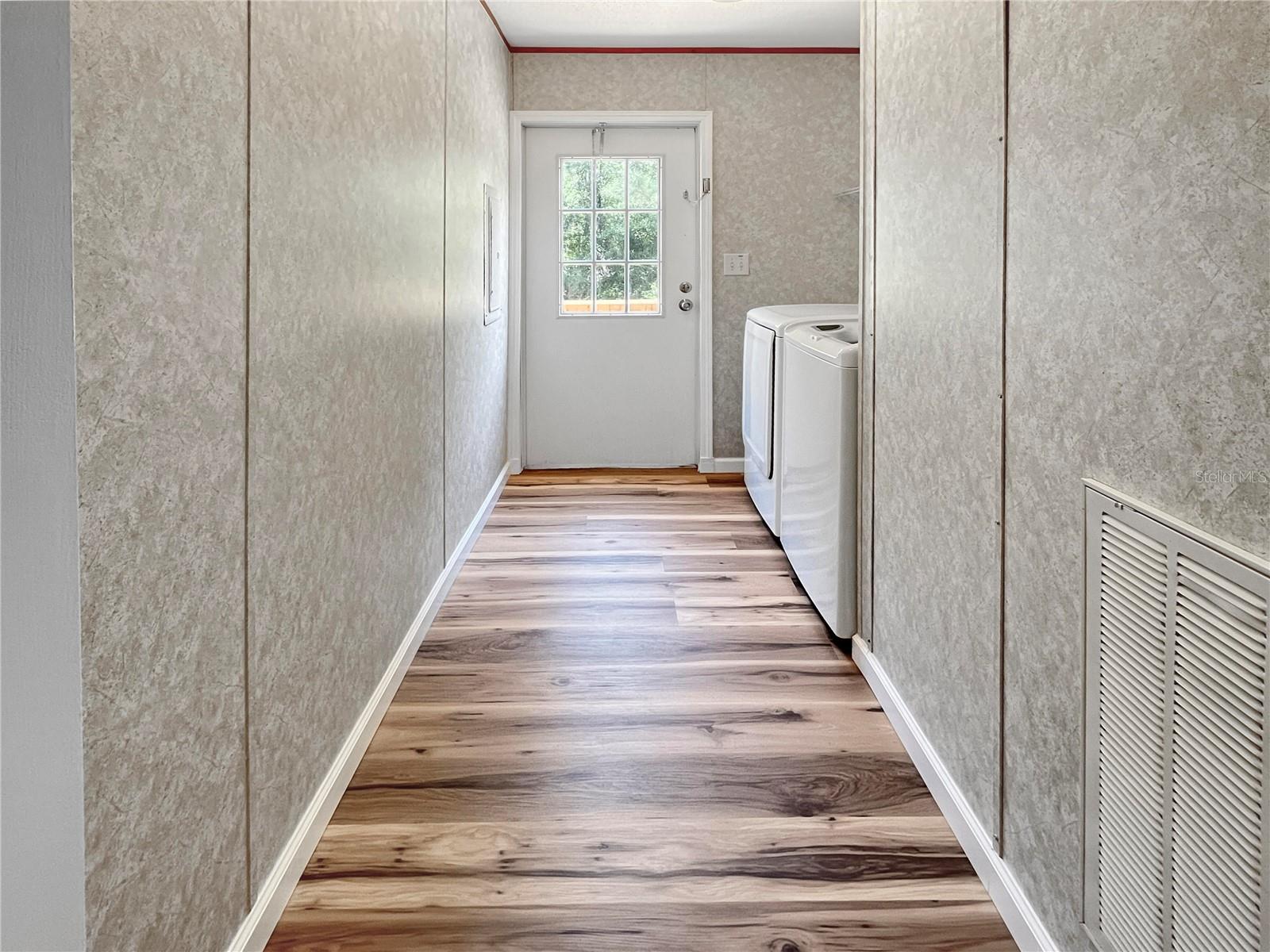 HIDDEN LAKE SUB - Residential