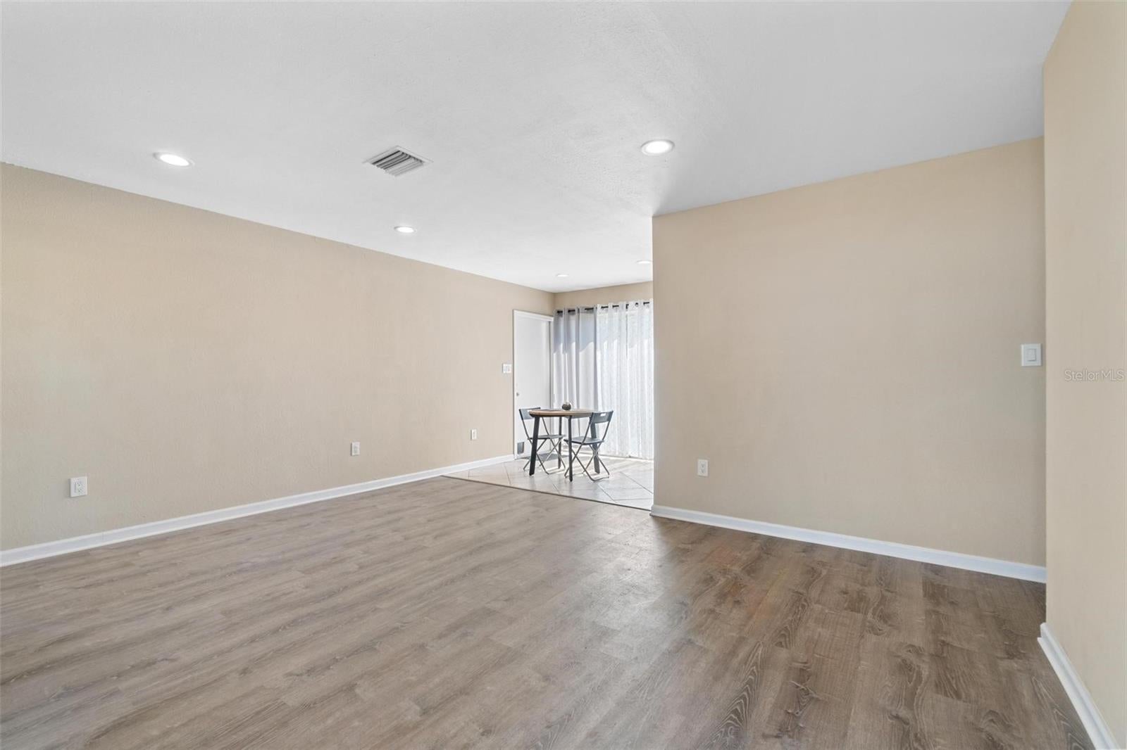 3074 BROADPOINT DRIVE