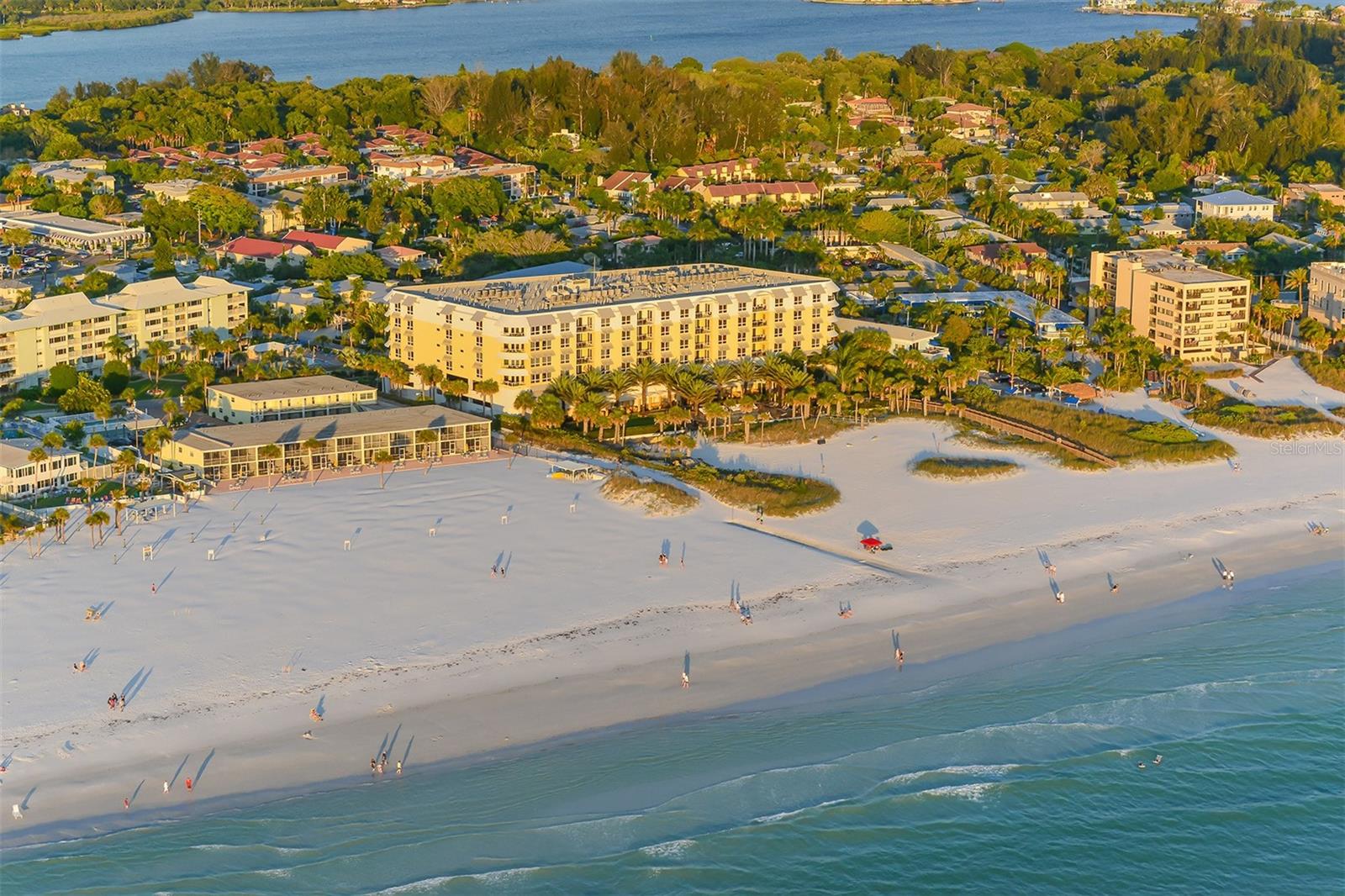 SIESTA KEY BEACH RESIDENCES - Residential