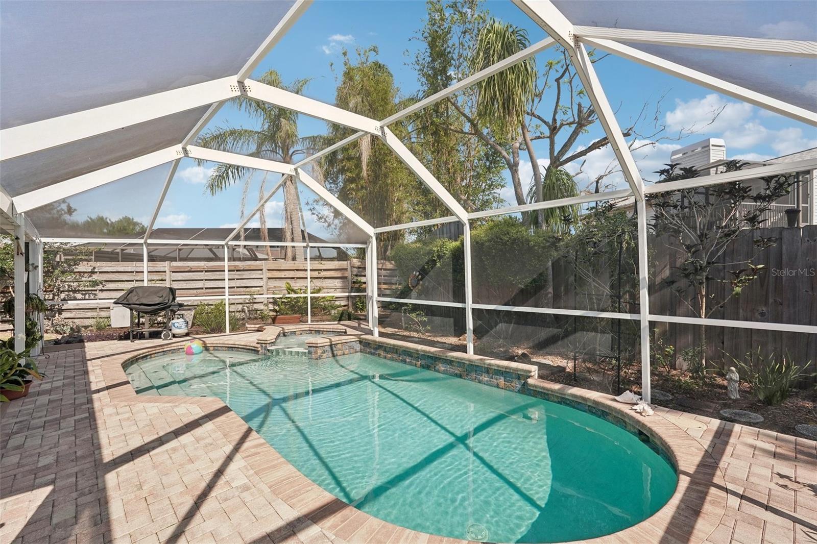 RIDGEWOOD ESTATES 20TH ADD - Residential