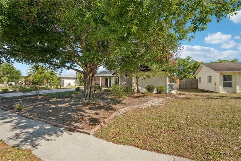 5728 WHISTLEWOOD CIRCLE SARASOTA FL 34232