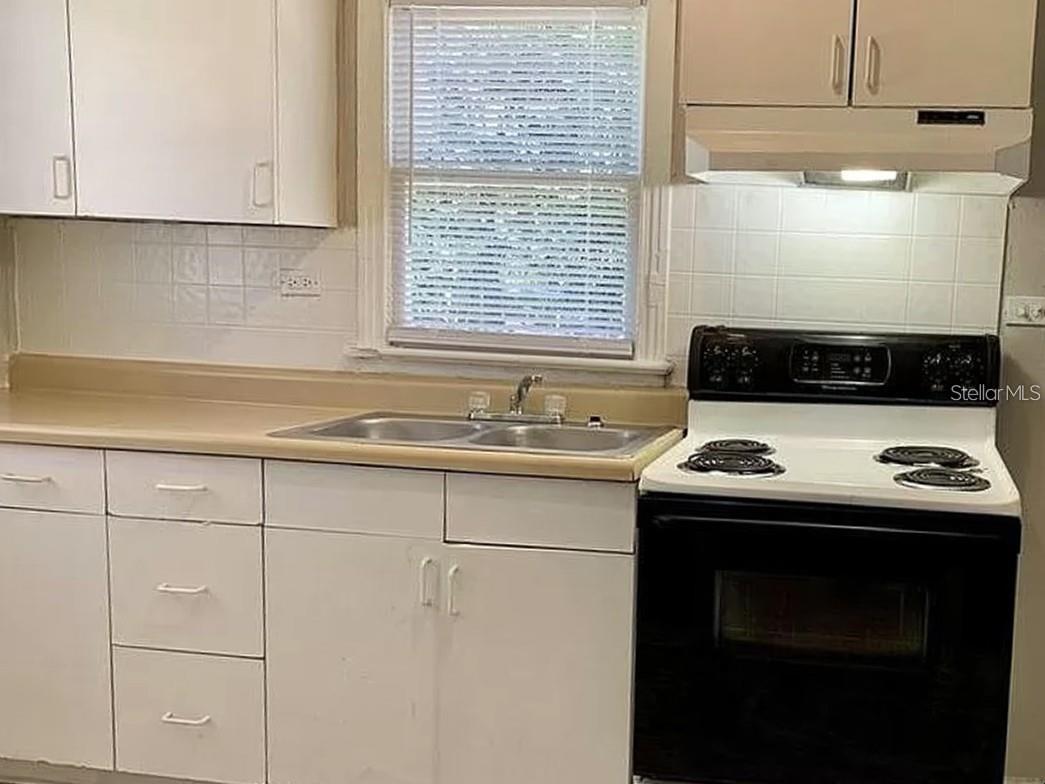 SAXON HEIGHTS - Residential Lease