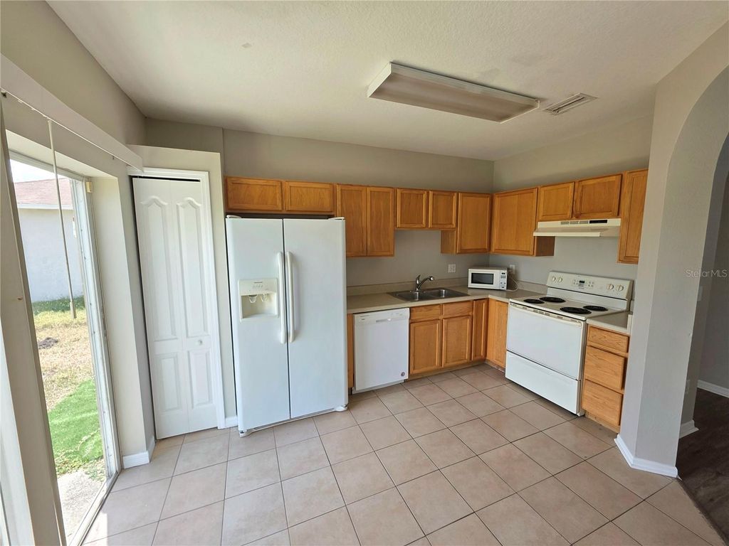 Photo of 12604 Montford Lane, Riverview, FL 33579 (MLS # TB8372029)