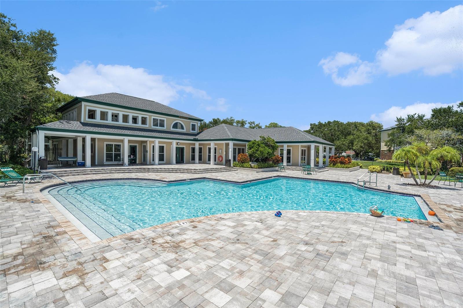 THE LANDINGS OF TAMPA A CONDOM - Residential